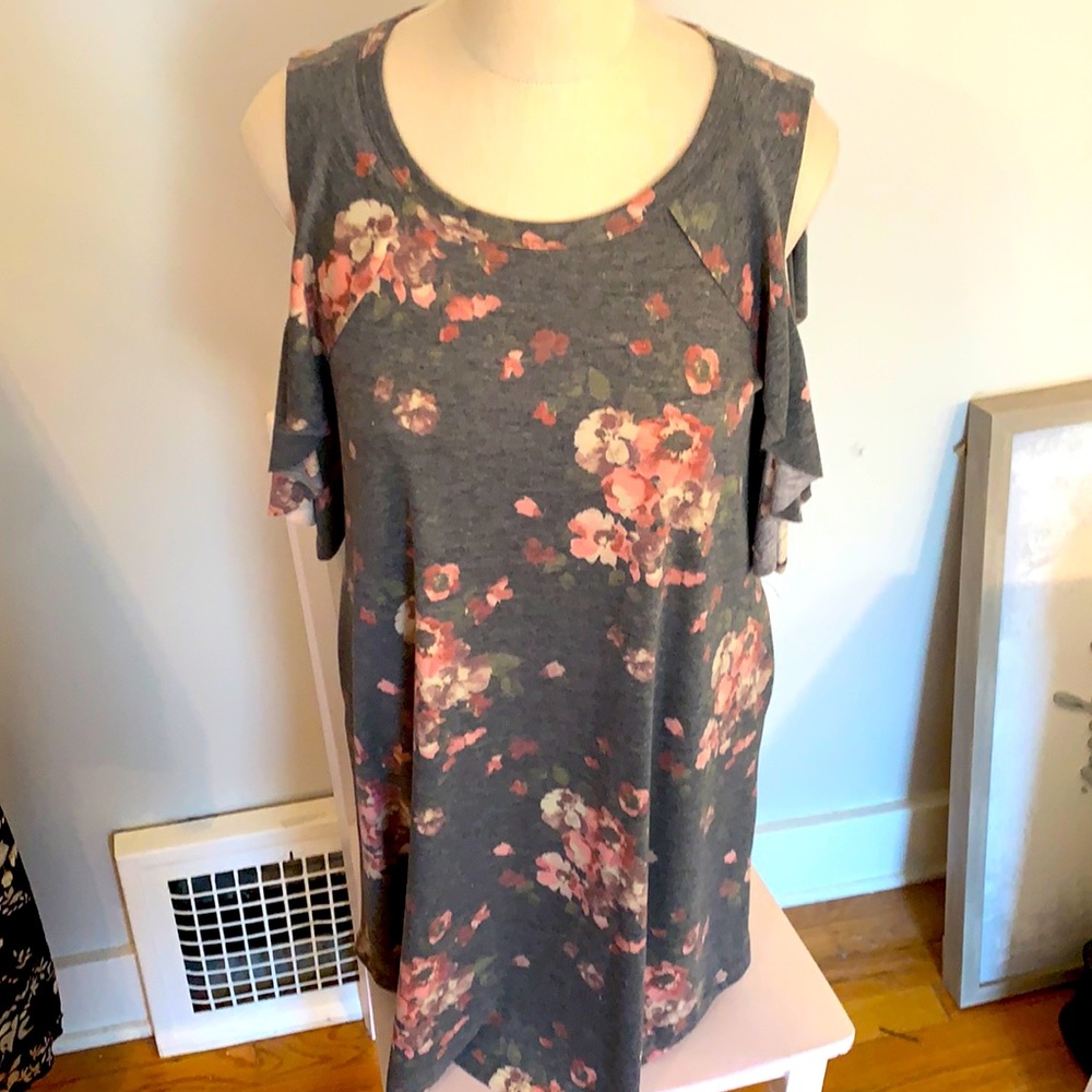 Gray Floral Dress Size M